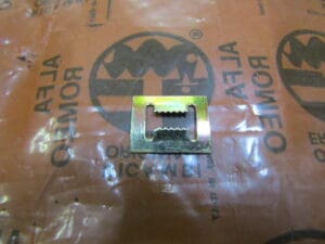 108698 MOLLETTA GRIGLIA ALFASUD ALFA 33 NUOVO ORIGINALE