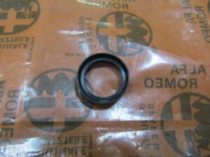 60806074 GUARNIZIONE TENUTA LEVA CAMBIO  ALFA  145 146 155 GTV GT NUOVO ORIGINALE