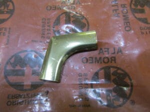 116125931611 MOSTRINA LUNOTTO PARABREZZA ALFETTA NUOVO ORIGINALE