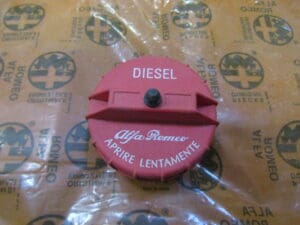TDIESEL TAPPO DIESEL SENZA CHIAVE ALFA 164 NUOVO ORIGINALE