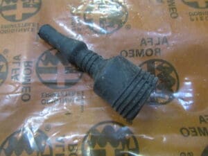 109077 CAPPUCCIO CANDELA ALFASUD ALFA 33 NUOVO ORIGINALE
