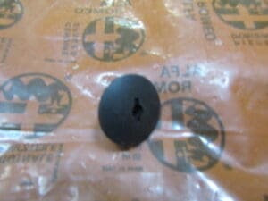 82406852 TAPPO TAPPETI/IMBOTTITURE ALFA 155 156 NUOVO ORIGINALE