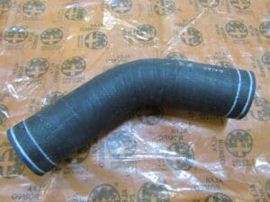 60525627  MANICOTTO FLESSIBILE SCAMBIATORE DI CALORE ALFA 33 1.8 TD NUOVO ORIGINALE