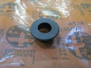 116555818600 TAPPO DISTANZIALE ALFA ALFETTA GIULIETTA NUOVO ORIGINALE