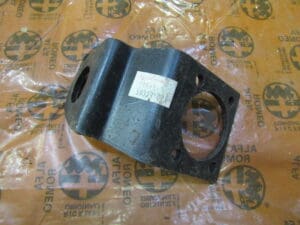 116555933902 SUPPORTO ALFETTA GIULIETTA NUOVO ORIGINALE