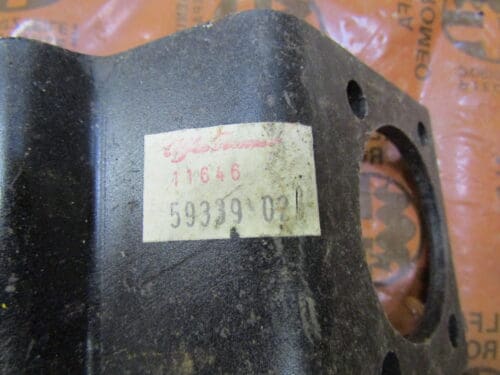 116555933902 SUPPORTO ALFETTA GIULIETTA NUOVO ORIGINALE - immagine 3