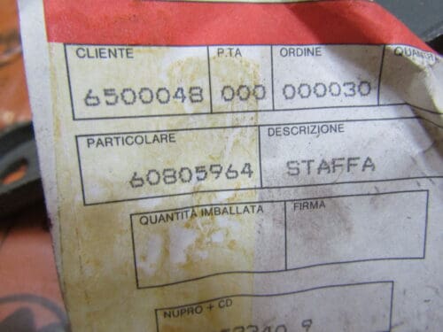 60805964 STAFFA SUPPORTO SOSPENSIONE MOTORE ALFA 145 146 NUOVO ORIGINALE - immagine 3