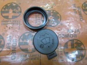 60810097 TAPPO SERBATOIO LAVAVETRI ALFA 145 146 155 GTV SPIDER NUOVO ORIGINALE