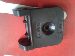 60777918 PIASTRINA DX TETTUCCIO ALFA 164 NUOVO ORIGINALE