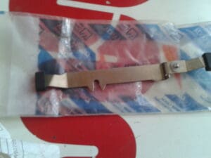60606858 STAFFA CINTURE SICUREZZA ALFA 145 NUOVO ORIGINALE