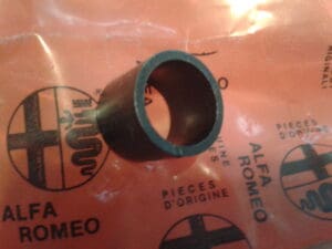 60806077  BOCCOLA CAMBIO ALFA 145 146 155 156 GTV  NUOVO ORIGINALE