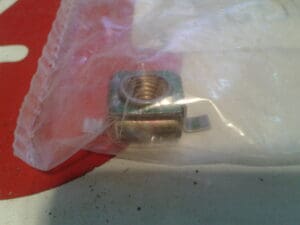 60801057 DADO VARI USI ALFA SZ RZ 33 75 SPIDER NUOVO ORIGINALE