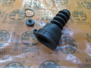 105481205102/28 KIT POMPA FRIZIONE GIULIA GT SPIDER NUOVO ORIGINALE