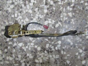 60780066 SERRATURA  SPORTELLO ANTERIORE DX ALFA 164 NUOVO ORIGINALE