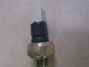 60506902 BULBO   INTERRUTTORE PRESSIONE OLIO ALFA 33 75 155 164 SZ RZ SPIDER NUOVO ORIGINALE