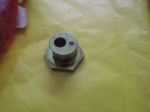 60563500  DADO ECCENTRICO REGOLAZIONE CINGHIA AUSILIARIA ALFA  155 164 NUOVO ORIGINALE