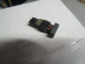 112197966 INTERRUTTORE PULSANTE QUADRO STRUMENTI  ALFA 164 NUOVO ORIGINALE