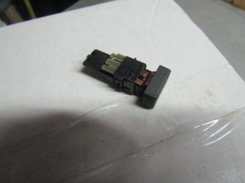 112197966 INTERRUTTORE PULSANTE QUADRO STRUMENTI ALFA 164 NUOVO ORIGINALE